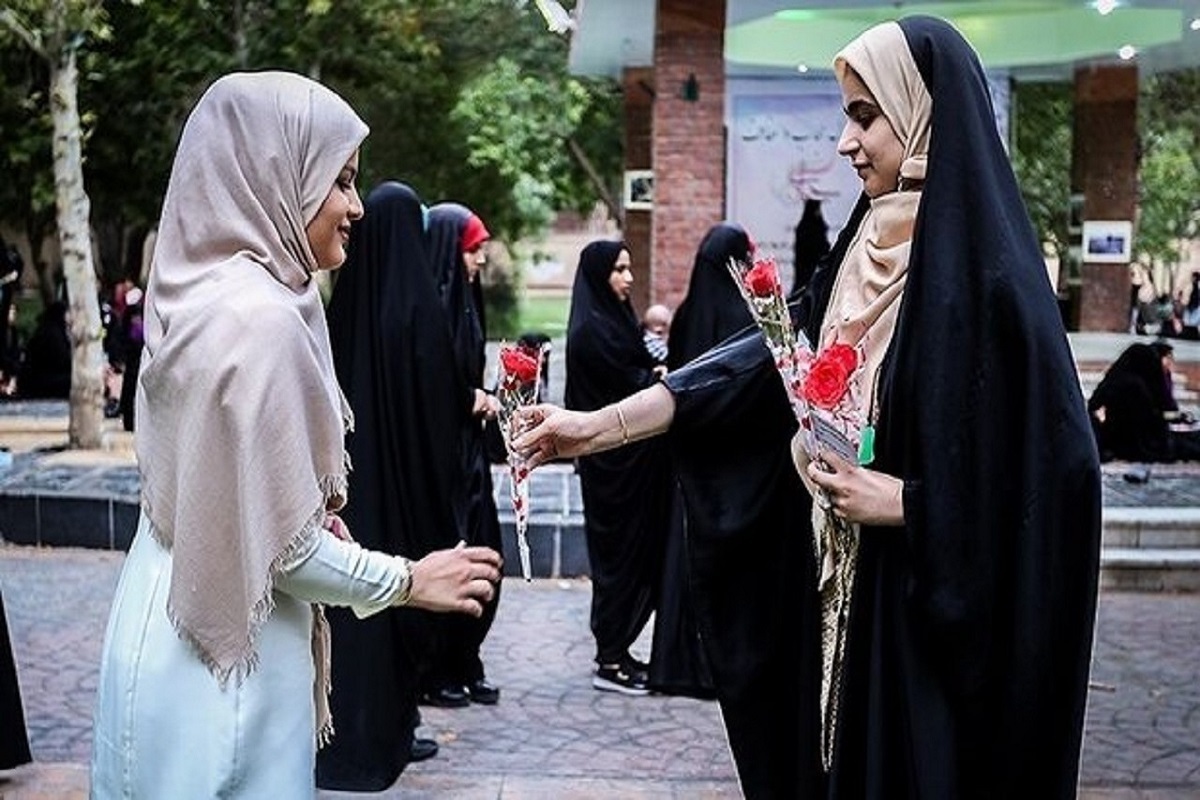 تبیین و ترویج حجاب با محوریت فعالیت‌های مردمی در پارک‌های مشهد