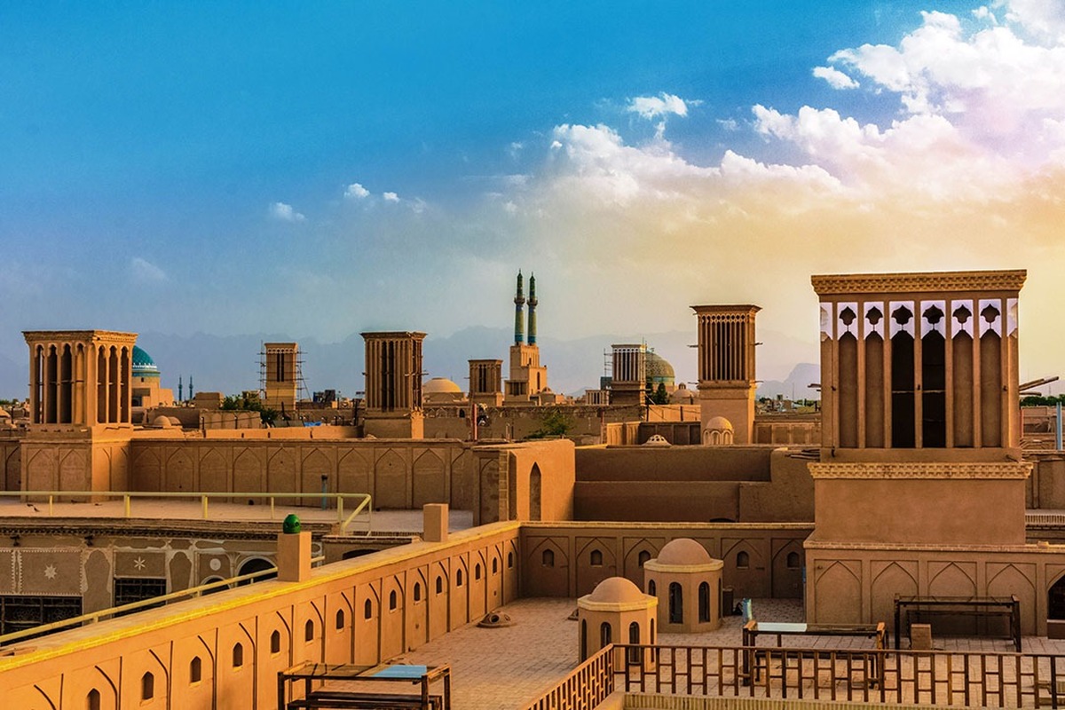ادارات یزد فردا (دوشنبه ۱۹ خرداد ۱۴۰۴) با ۲ ساعت تأخیر آغاز به کار می‌کنند
