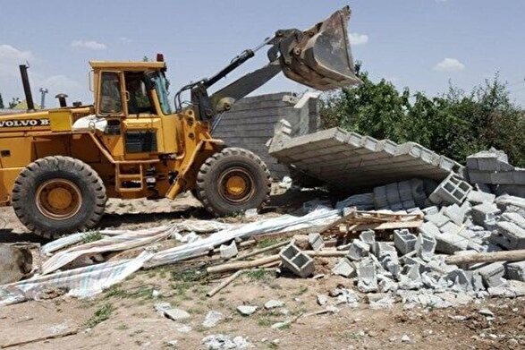                      برخورد قاطع شهرداری مشهد با ساخت‌وساز‌های غیرمجاز                 