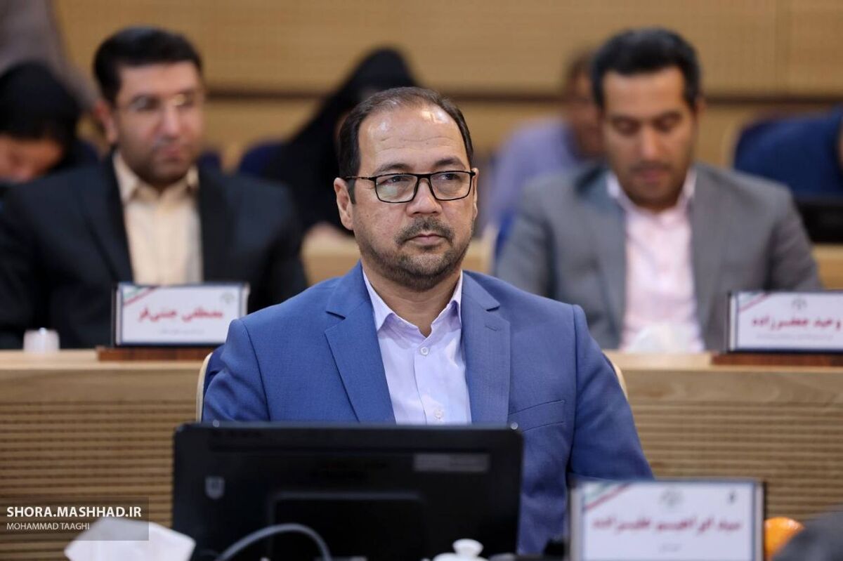 رئیس کمیسیون خدمات شهری و محیط زیست شورای اسلامی شهر مشهد مقدس گفت: در شهرداری مشهد، هیچ پروژه‌ای بدون پیوست زیست‌محیطی وارد فاز اجرایی نخواهد شد. این رویکرد با هدف توسعه پایدار و پیشگیری از تخریب محیط زیست در دستور کار قرار گرفته و مشهد را به عنوان شهری پیشرو در این زمینه معرفی کرده است.
