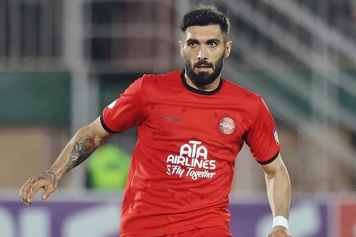 عارف آقاسی و  امیرمحمد رزاقی نیا بازیکنان فصل گذشته تراکتور و گل گهر رسما به استقلال پیوستند.