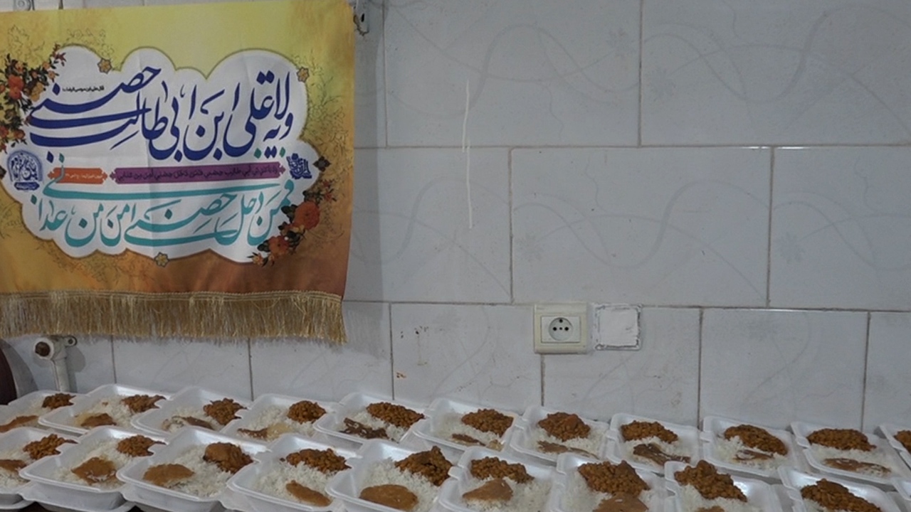 اطعام گسترده عید غدیر با مشارکت ۲ هزار خانواده مشهدی | هر خانه، یک سفره ولایت