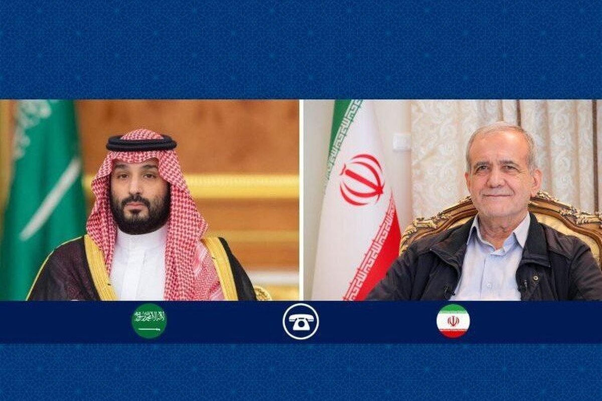 رئیس جمهور ایران در گفت‌وگو با بن سلمان ولیعهد عربستان سعودی گفت: عربستان با توجه به جایگاه خود در منطقه و جهان اسلام می‌تواند نقش موثری در تقویت وحدت میان کشور‌های اسلامی در راستای دفاع از حقوق همه مسلمانان منطقه ایفا کند.