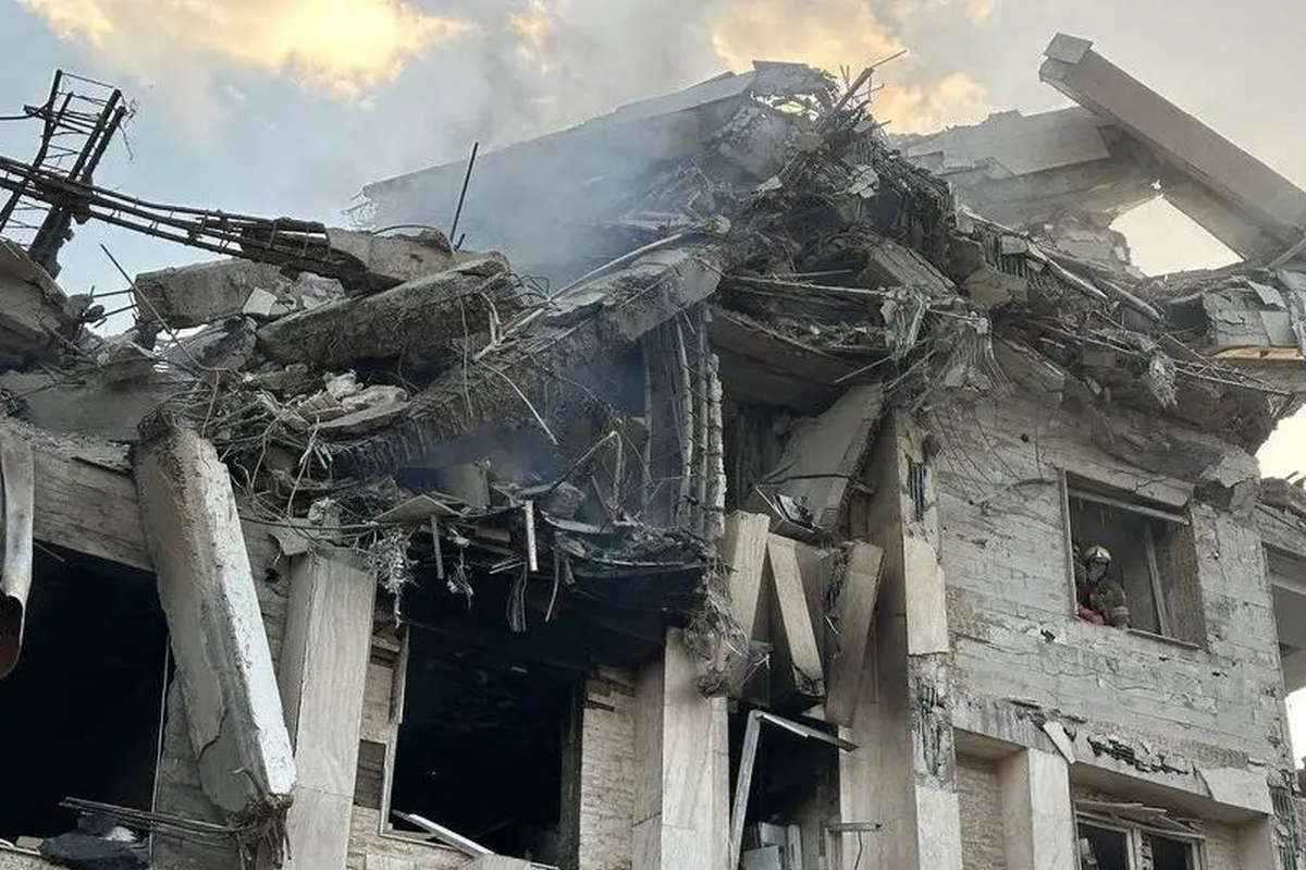 اقدام خیرخواهانه یک گالری هنری در مشهد برای پناه‌دادن به شهروندان درگیر با حمله اسرائیل
