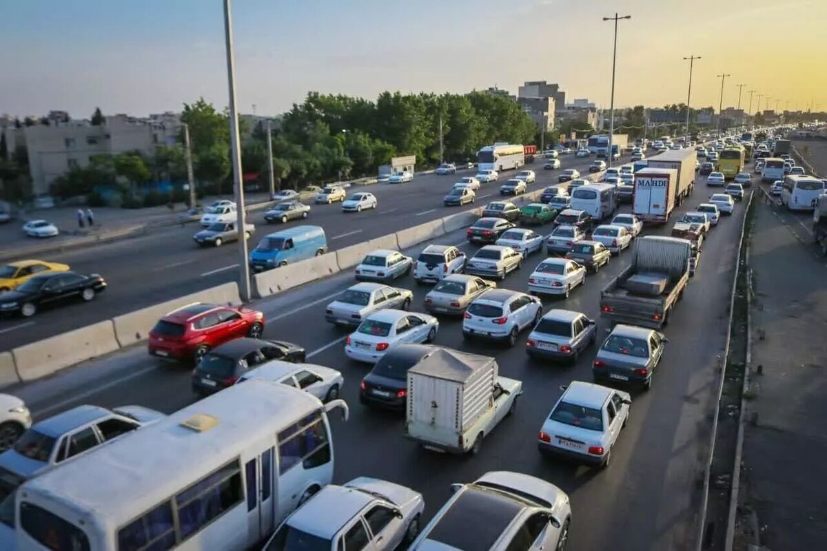 ترافیک در جاده‌های خراسان رضوی سنگین و پرحجم است (۲۵ خرداد ۱۴۰۴)