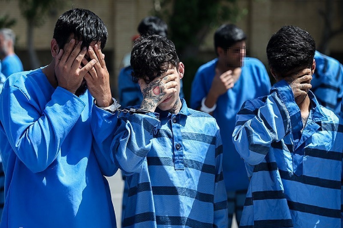 دادستان عمومی و انقلاب ایذه گفت: ۳ نفر فعال فضای مجازی حامی رژیم صهیونیستی با دستور قضایی بازداشت شدند.