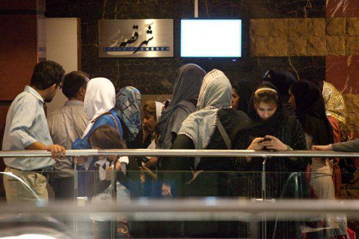 روز گذشته، درحالی‌که کمتر از یک‌سوم سینما‌های کشور دایر بود، ۹ هزار نفر تنها در یک روز به سینما رفتند.