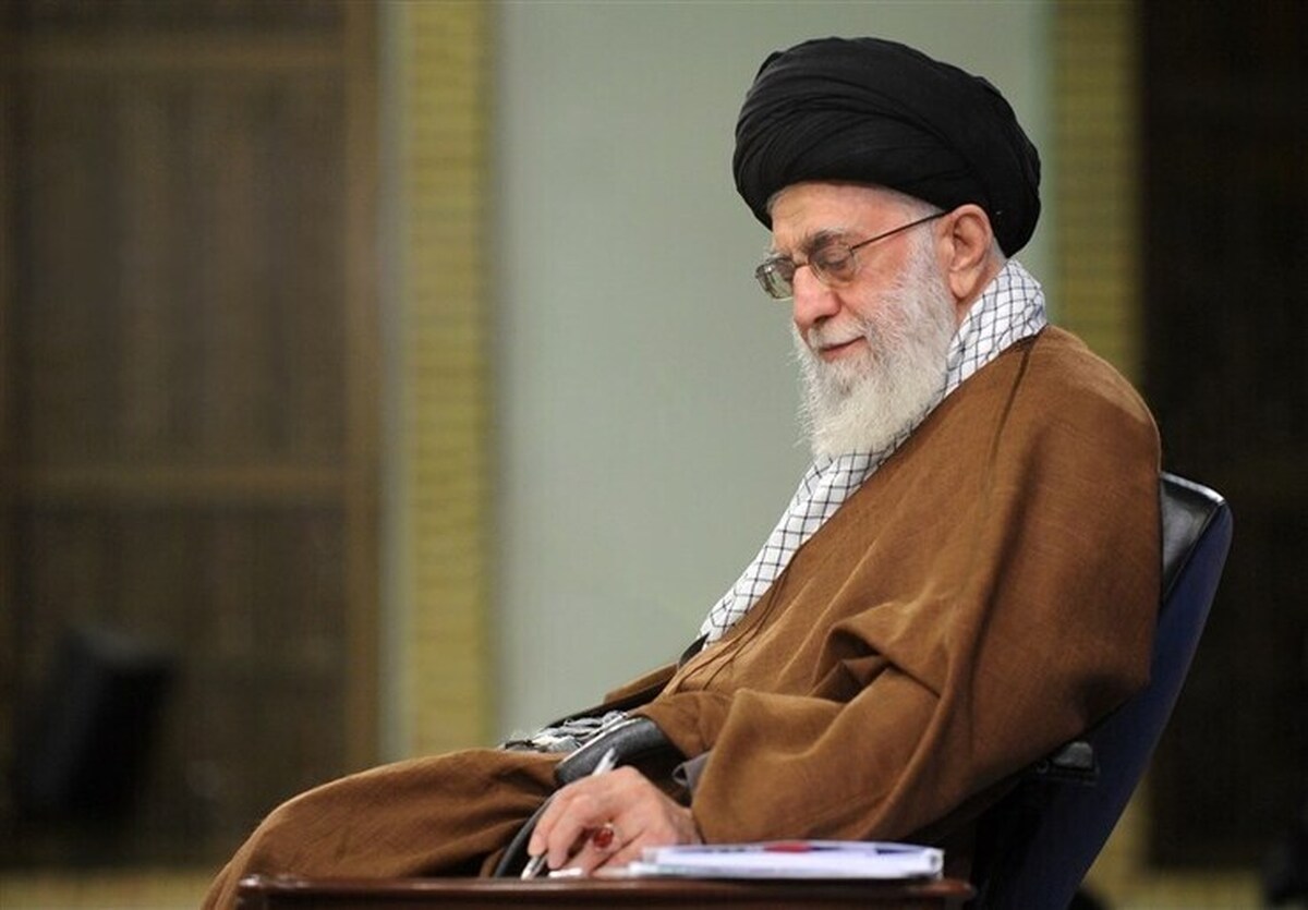 حساب توئیتری رهبر انقلاب رکورد شکنی کرد | ۱۵ میلیون بازدید برای ۵ توئیت