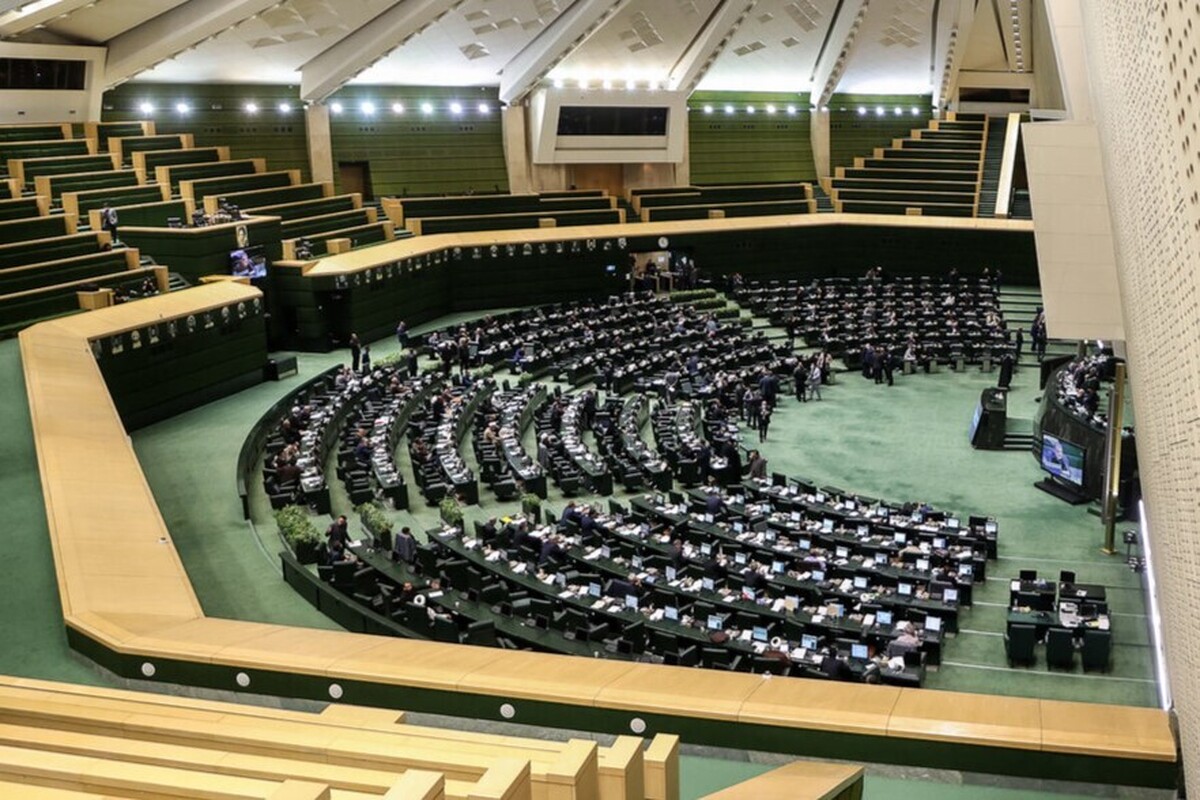 نقدعلی: قانون عفاف و حجاب مانند پالرمو ابلاغ شود | قالیباف: براساس دستور شورای امنیت ملی، قانون حجاب را ابلاغ نمی کنیم+ فیلم