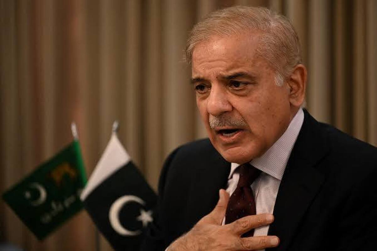 نخست وزیر پاکستان وارد تهران شد (۵ خرداد ۱۴۰۴)