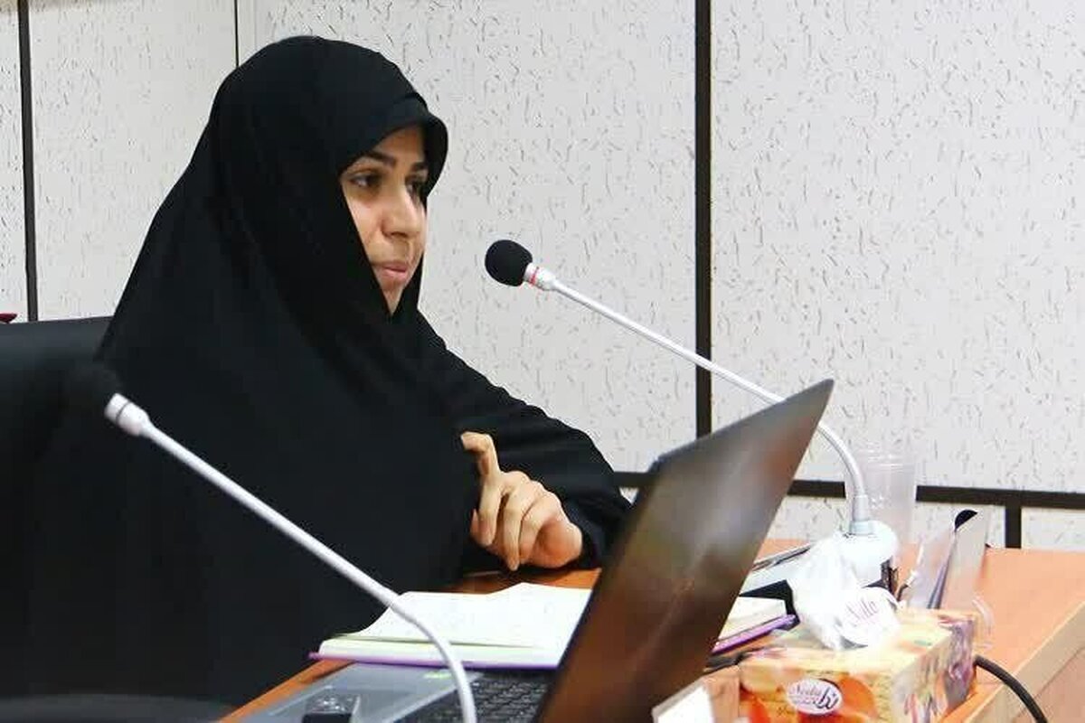 عضو هیئت‌علمی پژوهشکده زن و خانواده با اشاره اینکه خانواده ایرانی در جنگ ۱۲ روزه اخیر نشان داد که خانواده‌ای مقاوم است، گفت: خانواده به خاطر روابط پایدار و احساسی که با یکدیگر دارند و منبع آرامش هم هستند جنبه مقاومت زایی دارد.