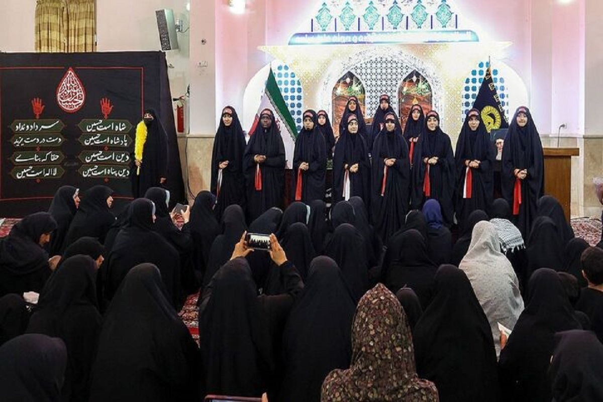 مراسم معنوی و فرهنگی «بانوان عاشورائی» با حضور بانوان غرب آسیا در حرم مطهر امام رضا(ع) برگزار شد