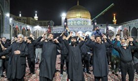 عزاداری زائران عرب‌زبان حرم امام‌رضا(ع) در رثای سید و سالار شهیدان