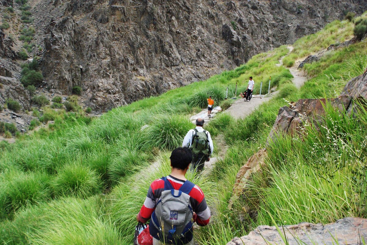 کاهش آمار گردشگری در خلیل‌آباد خراسان‌ رضوی به دلیل عدم روشنایی مناسب