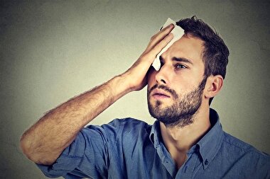 اینفوگرافی| راه‌های کاهش عرق صورت در روزهای گرم