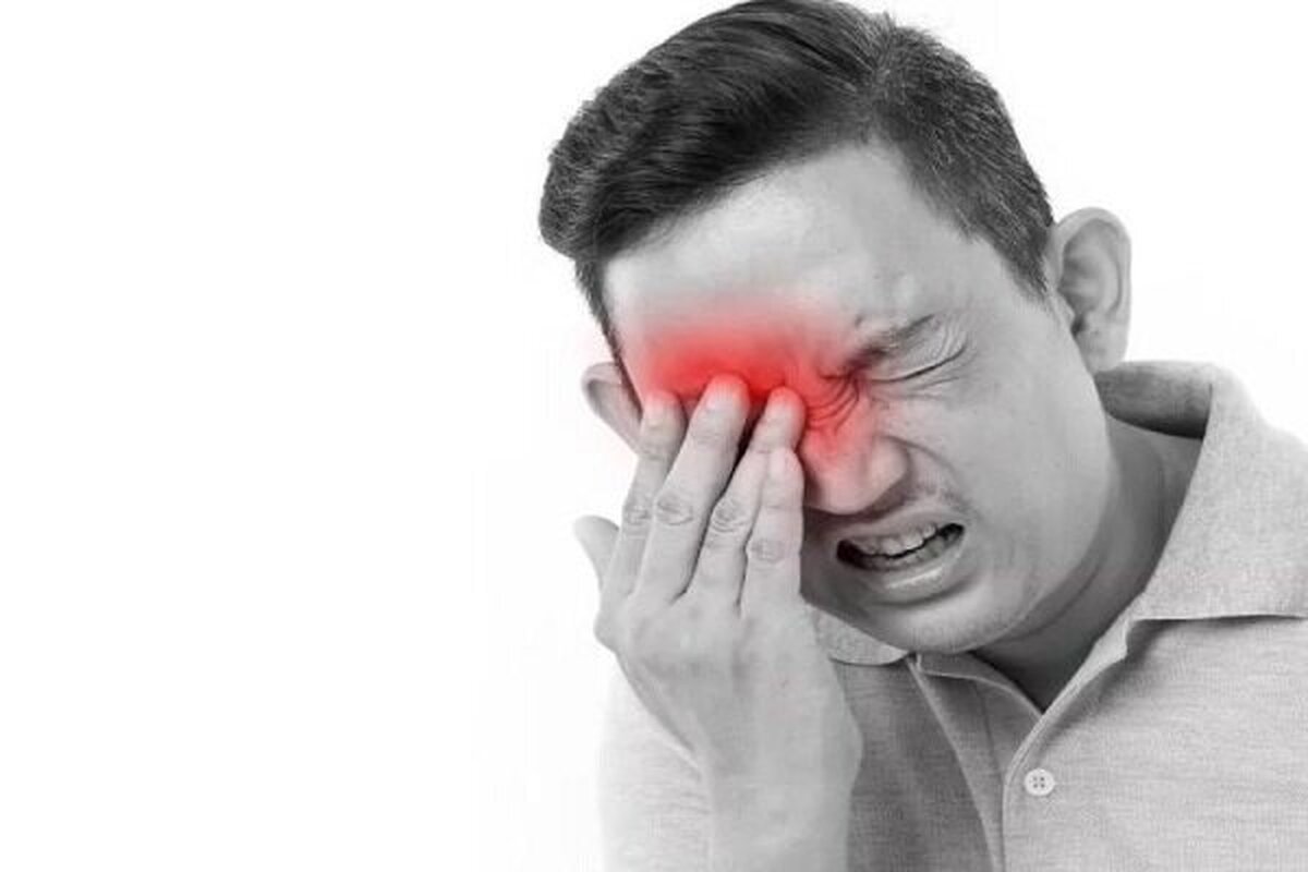 افزایش خطر عفونت‌های چشمی و آسیب به قرنیه در پی مالش چشم‌ها