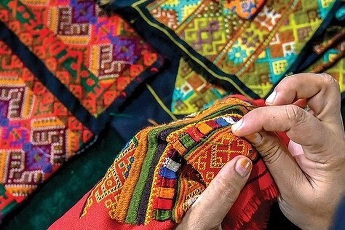 تأکید وزیر میراث فرهنگی بر تبدیل صنایع دستی گلستان به برند جهانی