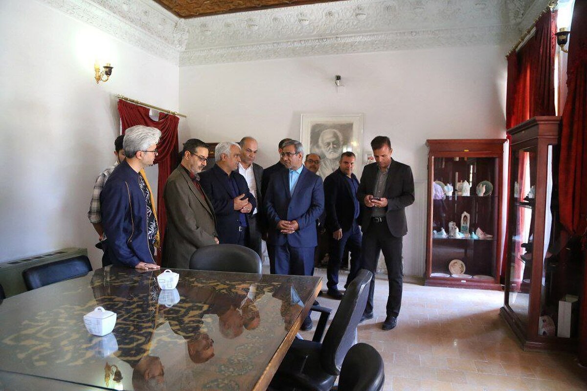 استاندار خراسان رضوی تأکید کرد: لزوم تکمیل زنجیره ارزش صنایع‌دستی در خراسان رضوی