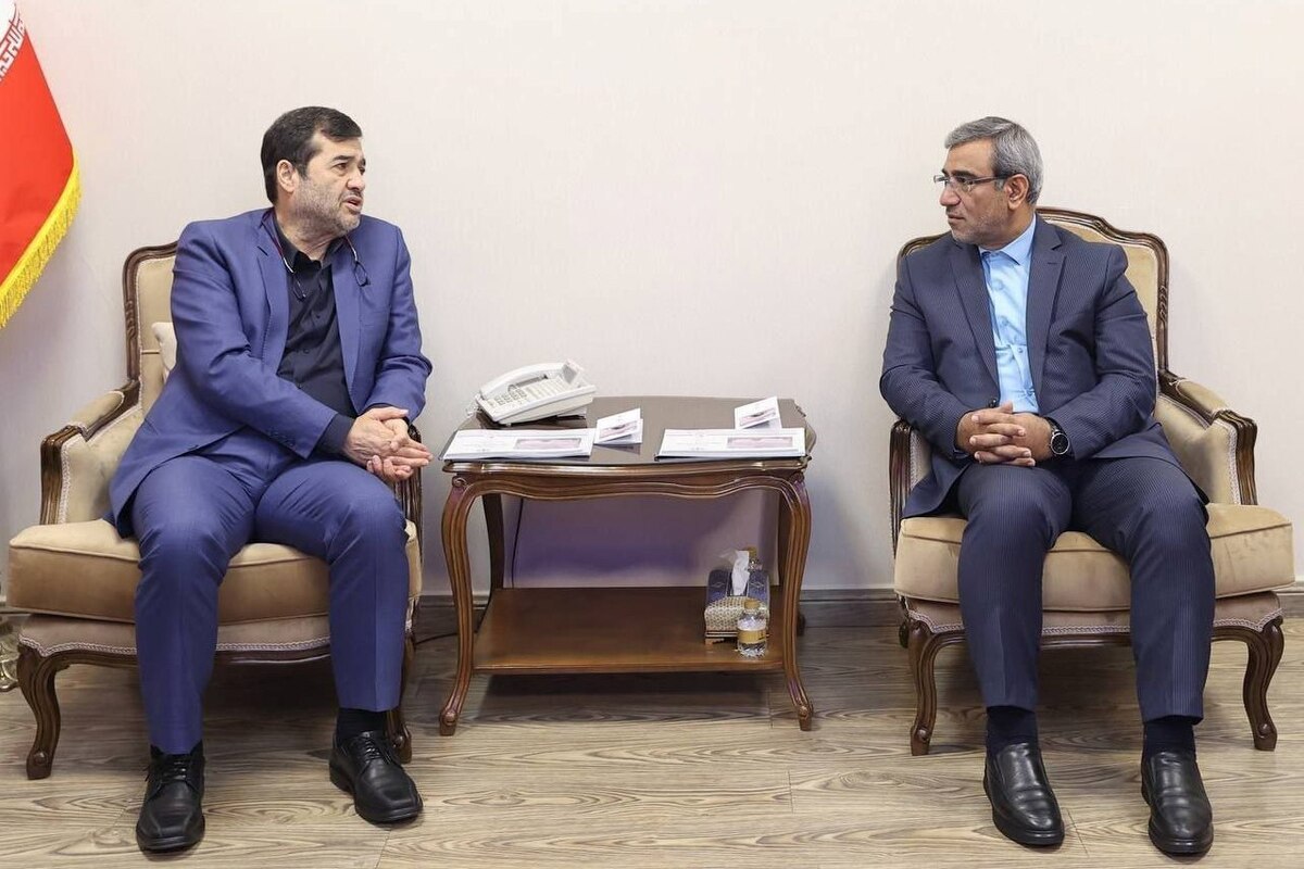وزیر ورزش: مجموعه ورزشی مهران مشهد باید به یک نمونه فاخر تبدیل شود
