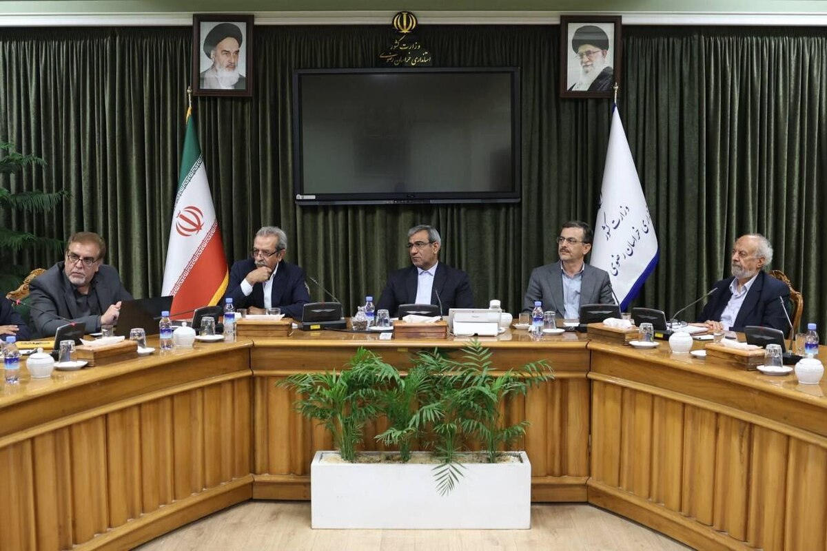 استاندار خراسان رضوی: «احداث نیروگاه تجدیدپذیر دولتی» نمونه موفقی از همگرایی برای رفع ناترازی‌هاست