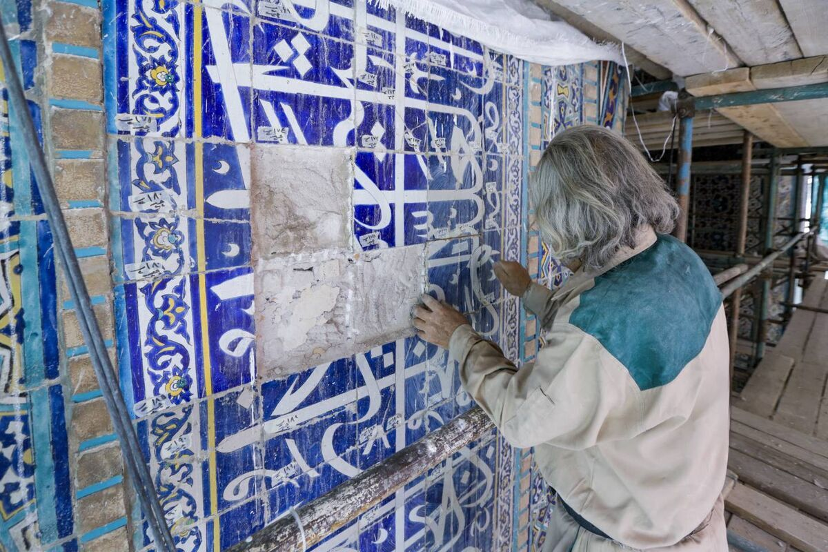 ایوان و مناره عباسی حرم مطهر امام رضا(ع) مرمت شد