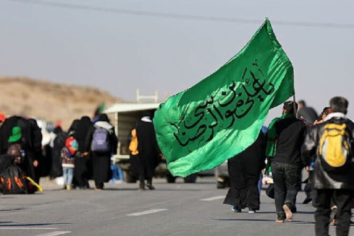 سخنگوی جمعیت خدمتگزار زائران پیاده امام‌رضا(ع)، از آمادگی مشهد برای پذیرایی از ۱۰۰ هزار زائر در شبانه‌روز خبر داد و خواستار همکاری بیشتر دولت در تأمین اقلام ضروری شد.