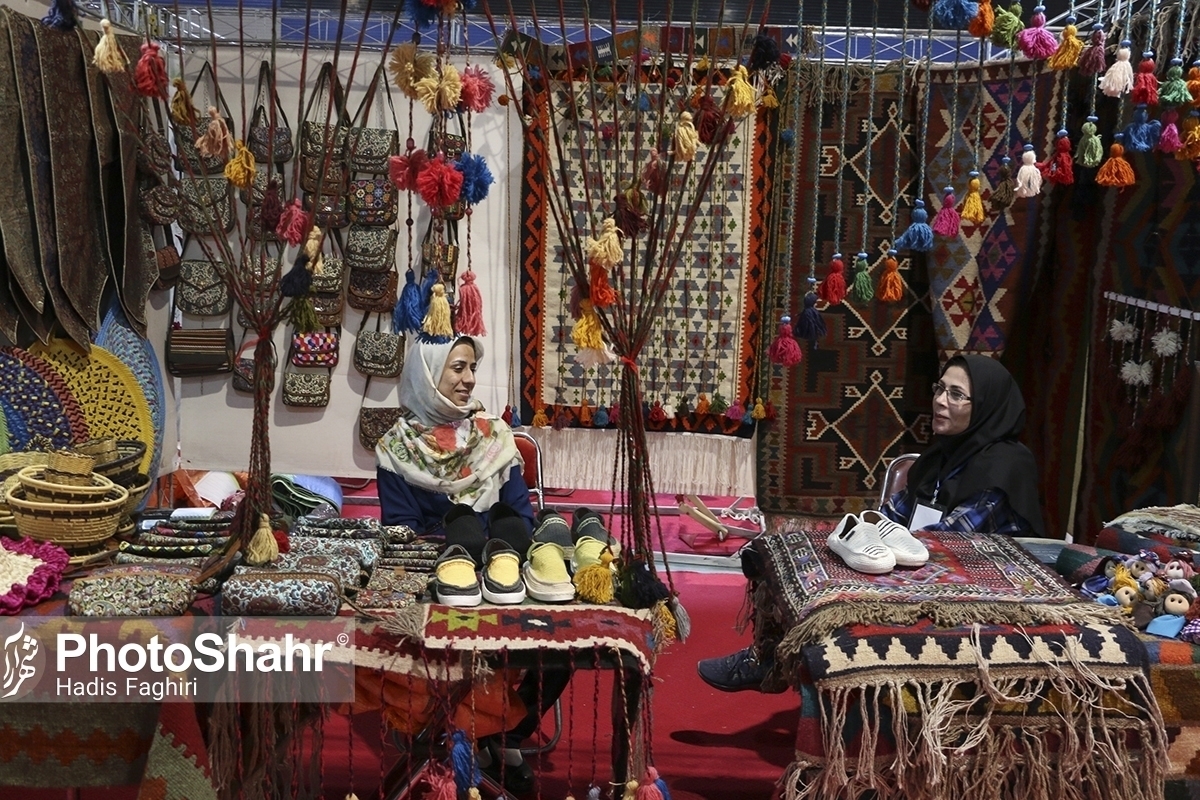 وزیر میراث فرهنگی: حوزه صنایع دستی کشور باید احیا شود