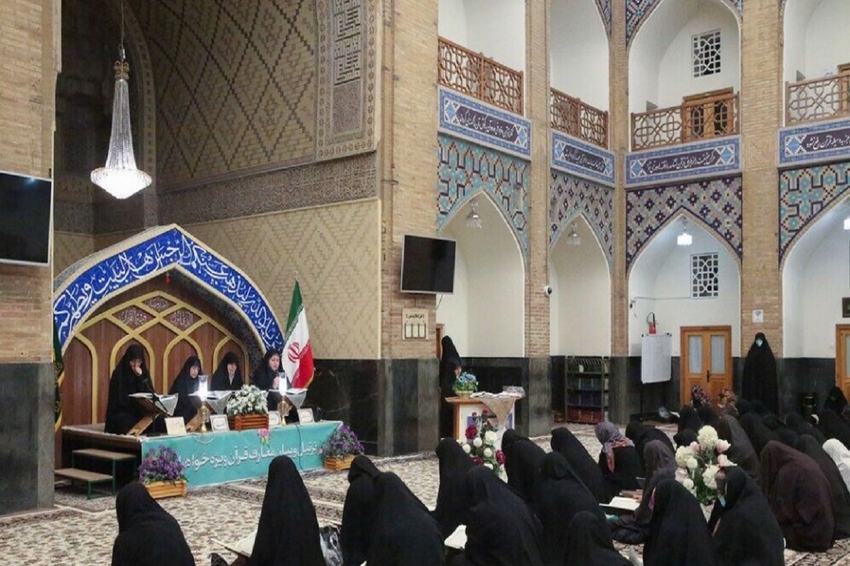 اعلام برنامه‌های قرآنی حرم مطهر امام رضا(ع)در دهه سوم ماه محرم ۱۴۰۴