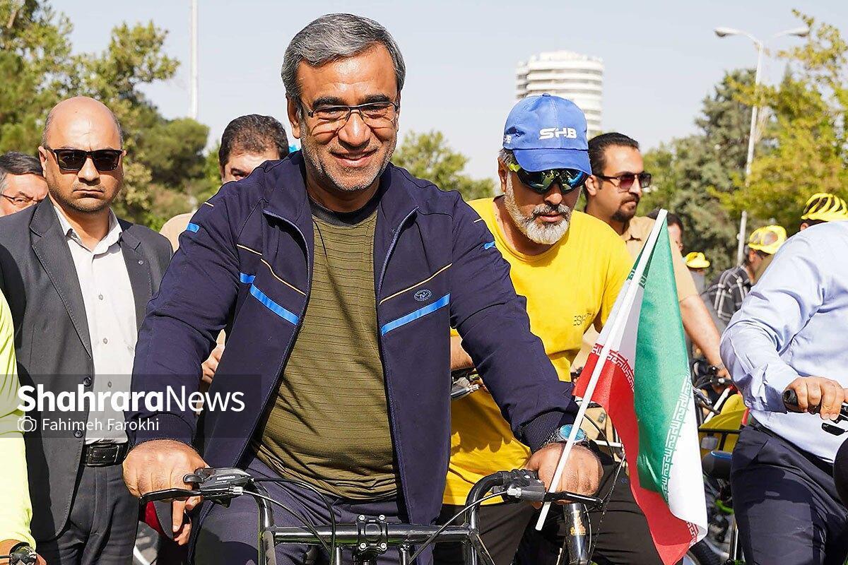 استاندار خراسان رضوی: خوشحالم که امروز ایرانیان بیش از گذشته در کنار هم متحد و منسجم برای دفاع از کشور هستند