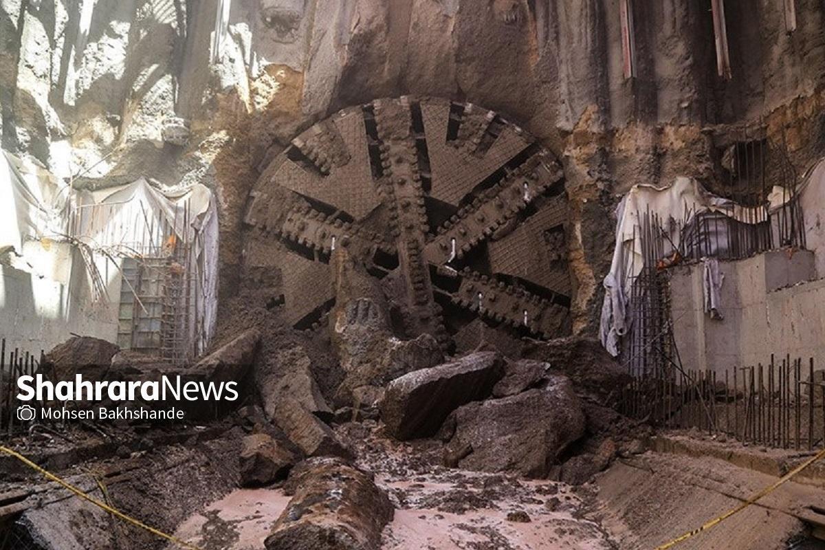 ورود دستگاه حفار خط ۳ مترو مشهد به چهارراه مخابرات قاسم‌آباد