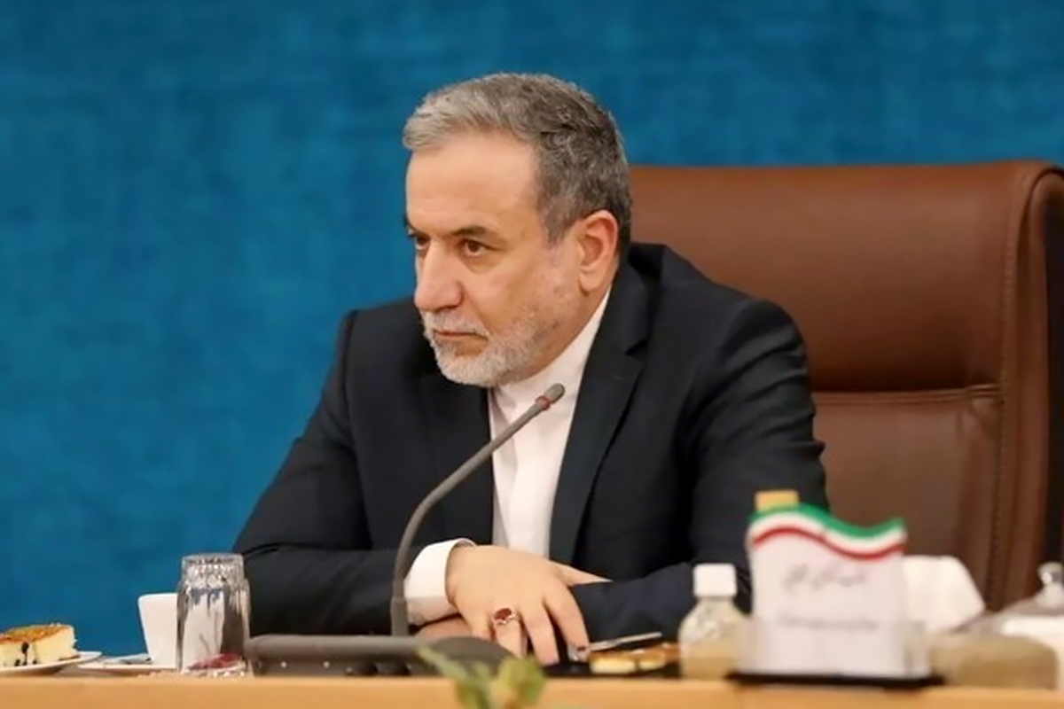 عراقچی در گفت‌وگو با فاکس نیوز: مذاکره مستقیم با آمریکا نداریم | هرگز از توان موشکی خود دست نمی‌کشیم