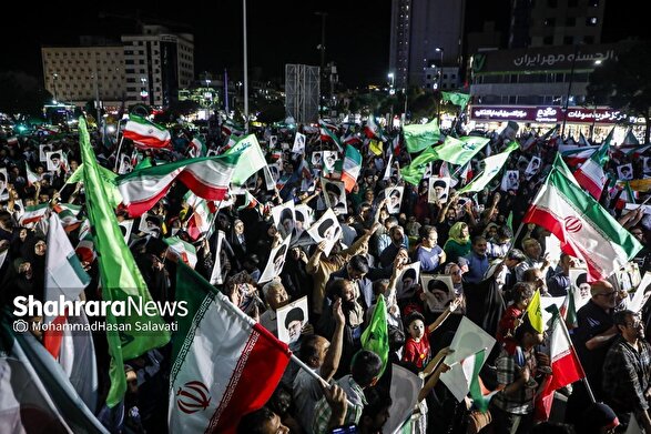 اجتماع باشکوه مردم مشهد در حمایت از اقدامات نیروهای مسلح جمهوری اسلامی ایران و عملیات بشارت فتح + فیلم