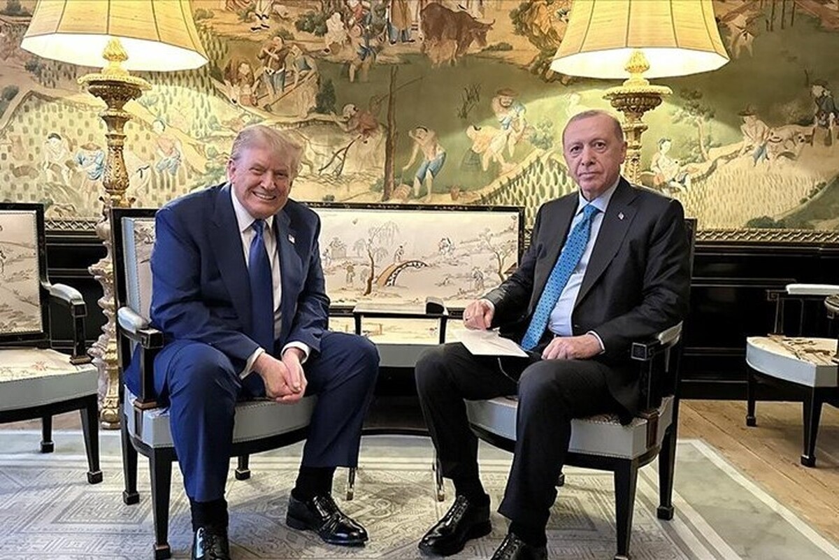 رجب طیب اردوغان رئیس جمهور ترکیه با دونالد ترامپ در لاهه هلند دیدار کرد.