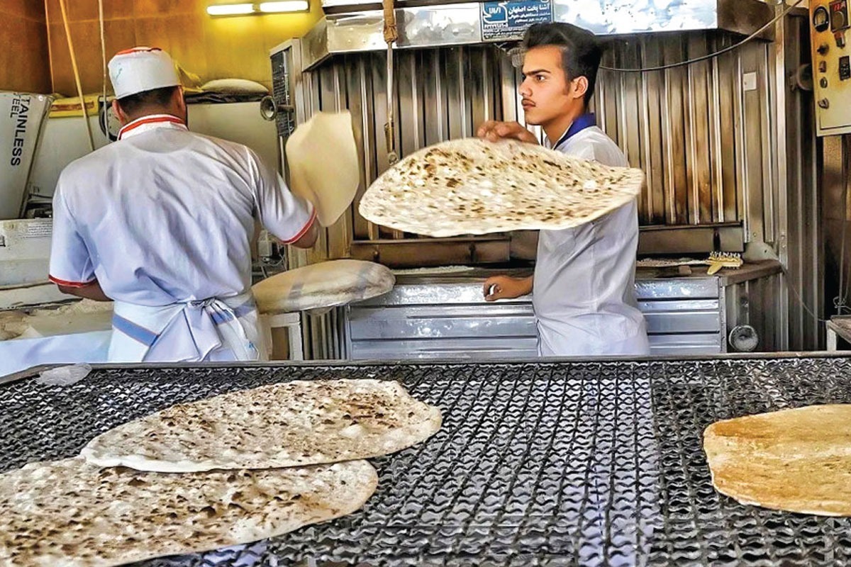وضعیت نانوایی‌های مشهد و خدمت رسانی بی وقفه در ۱۲  روز جنگی