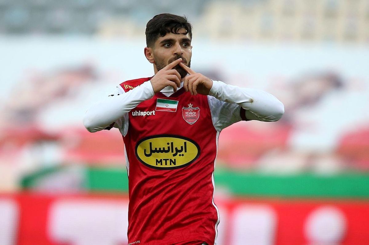 باشگاه سپاهان دنبال به خدمت گرفتن ستاره پرسپولیس است.