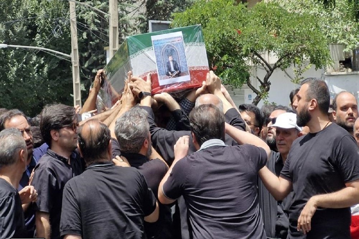 تشییع پیکر شهید احسان ذاکری، پاسدار و خبرنگار، در تهران (۶ تیر ۱۴۰۴) + فیلم