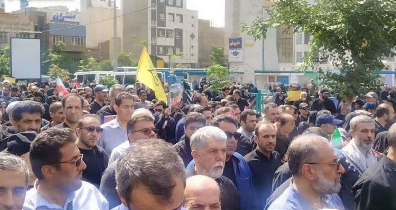 یک ایران به پا خاست | تشییع پیکر مطهر شهدای اقتدار ملی با حضور پرشور مردم تهران (۷ تیر ۱۴۰۴) + فیلم