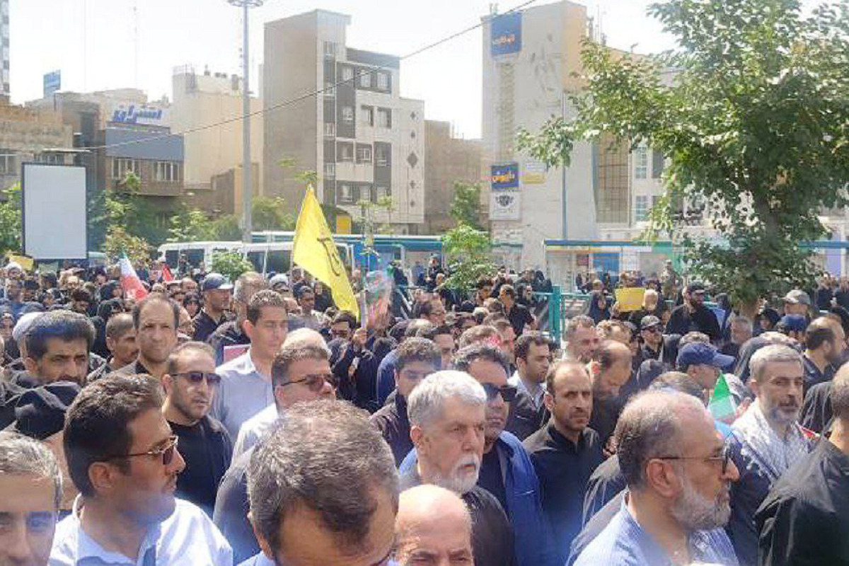 وزیر فرهنگ و ارشاد اسلامی، در فضای مجازی درباره تشییع شهدای اقتدار پستی منتشر کرد.