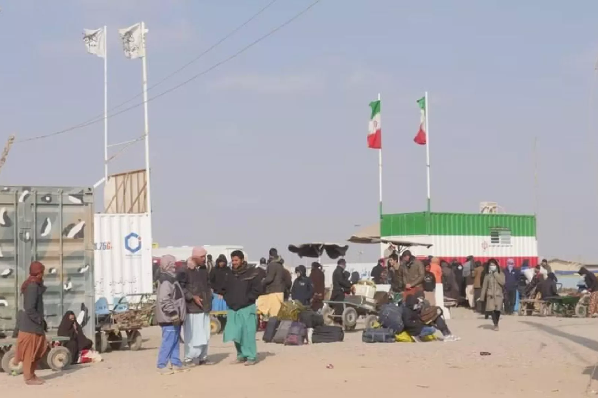 بیش از ۷۲ هزار مهاجر افغانستانی غیرمجاز در پنج روز گذشته به کشورشان بازگشته‌اند