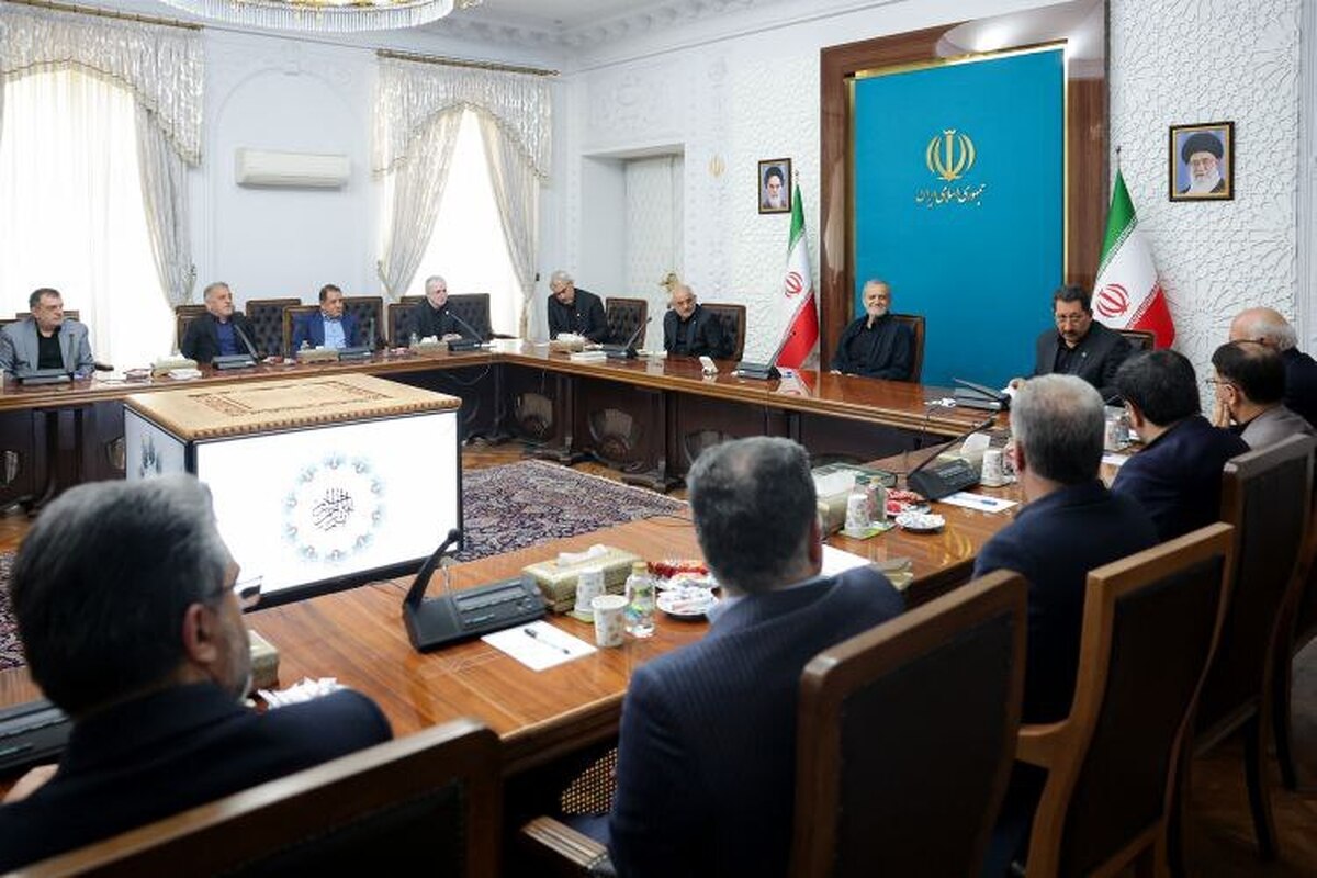 دیدار پزشکیان با رؤسای اتحادیه‌ها و اصناف کشور