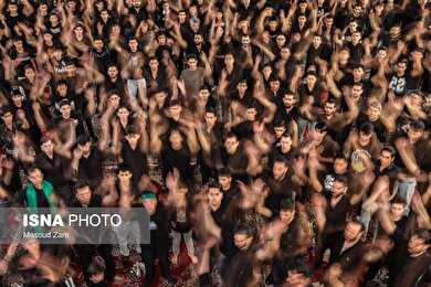 محرم ۱۴۰۴ | عکس‌هایی از عزاداری در دارالعباده یزد