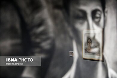 عکس‌هایی از نمایشگاه «به گزارش زنان» در موزه هنرهای معاصر تهران