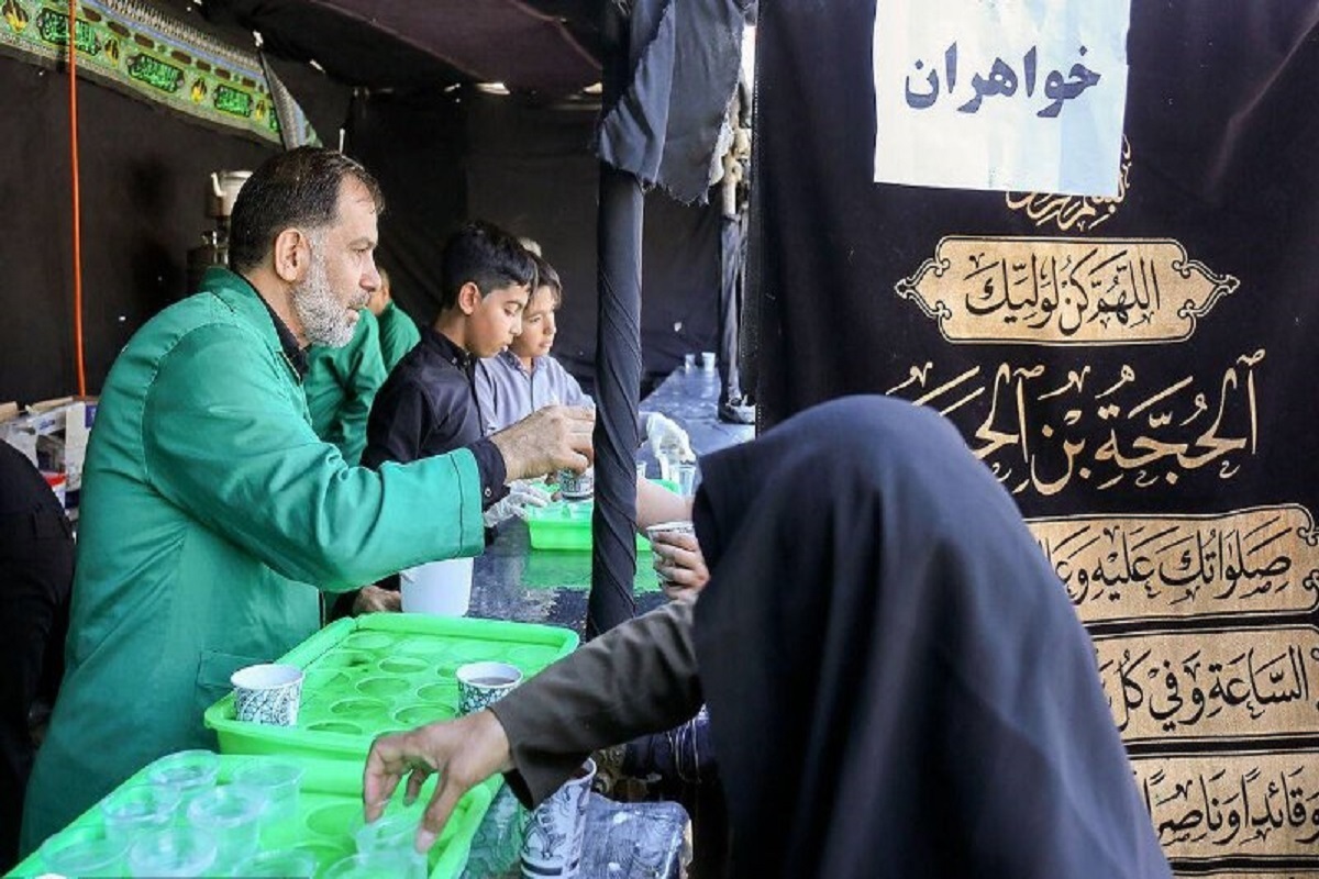 راه‌اندازی مواکب خدمت‌رسان حرم رضوی در آستانه اربعین حسینی