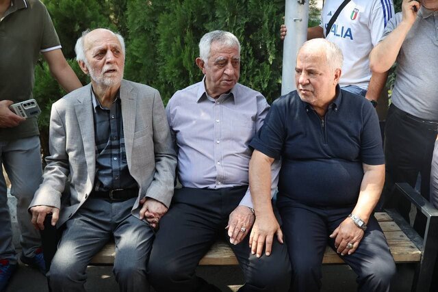 حضور پیشکسوتان فوتبال ایران در مراسم تشییع پیکر داریوش مصطفوی + عکس