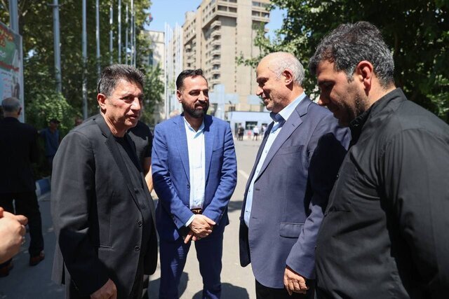 حضور پیشکسوتان فوتبال ایران در مراسم تشییع پیکر داریوش مصطفوی + عکس