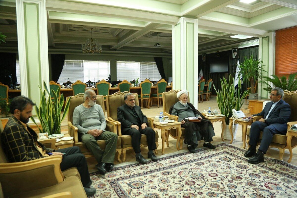 استاندار خراسان رضوی: اندیشه‌های امام (ره)، راهکار برون‌رفت از چالش‌های اجتماعی کشور است