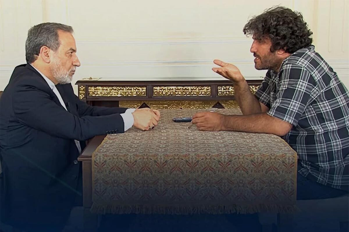 حواشی پخش نشدن گفتگوی وزیر امور خارجه از تلویزیون همچنان ادامه دارد.