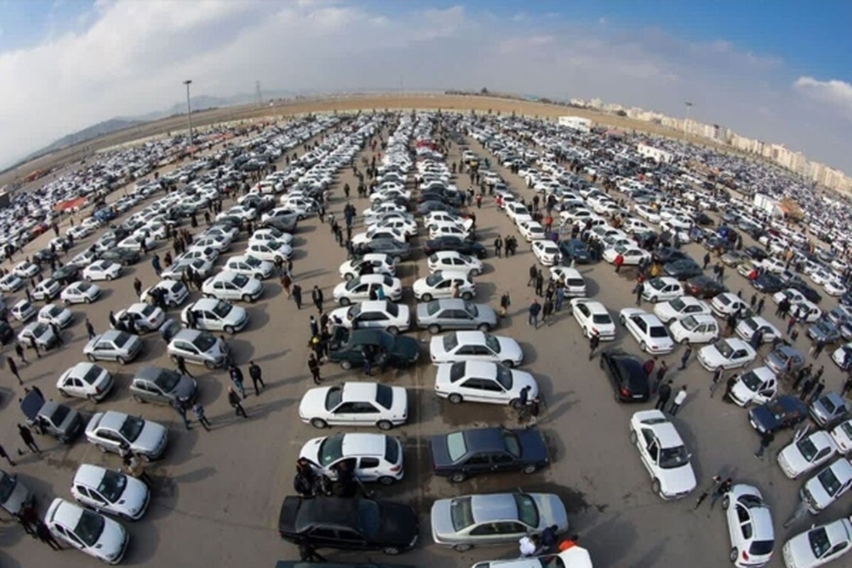 بازار خودرو همچنان بی رونق و  در  رکود