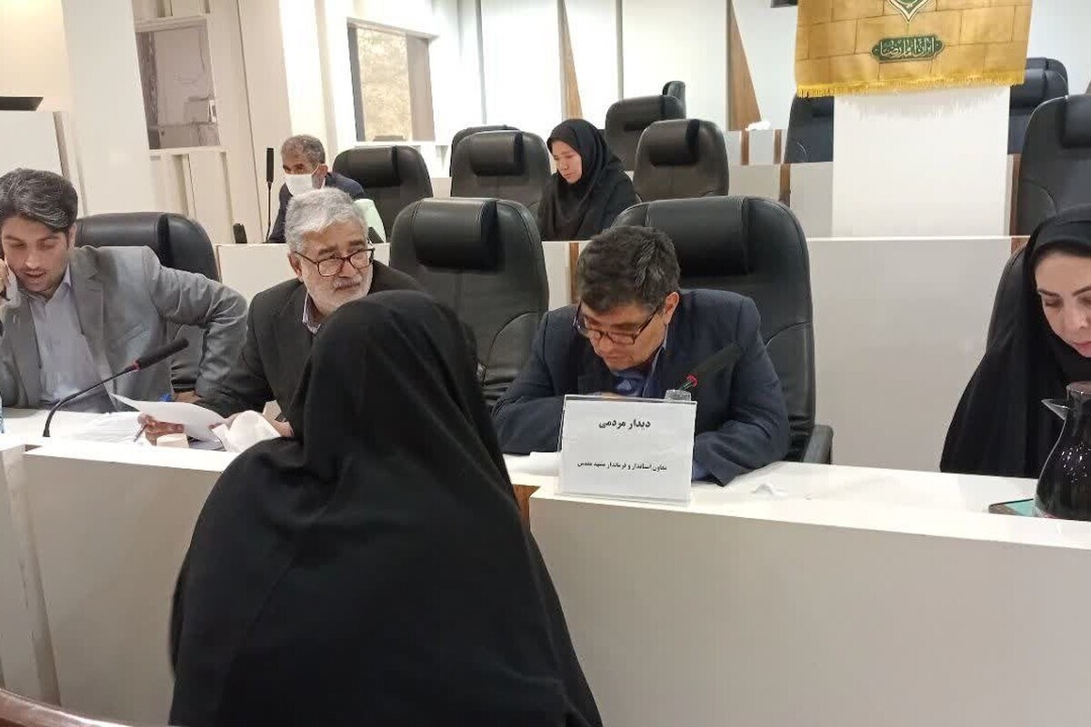 یک بام و دو هوای مدرسه‌سازی در مشهد