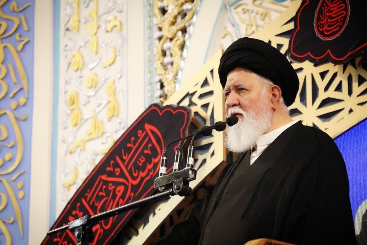 آیت‌الله علم‌الهدی: خبرنگاران خط مقدم جبهه دفاع از ایران هستند